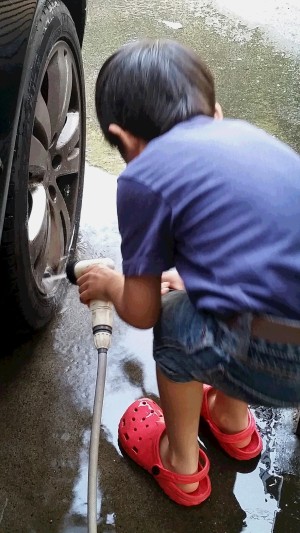 タイヤ洗い